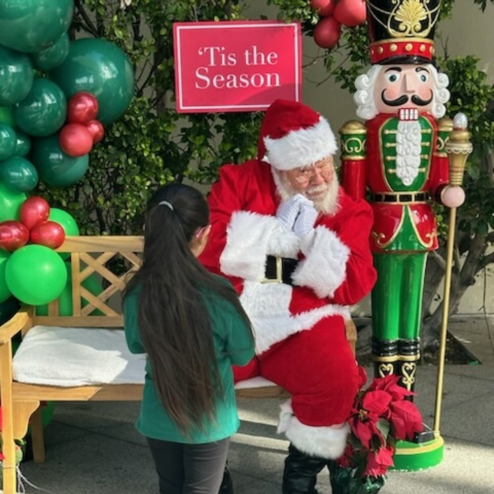 Profile thumbnail image for Santa Mark
