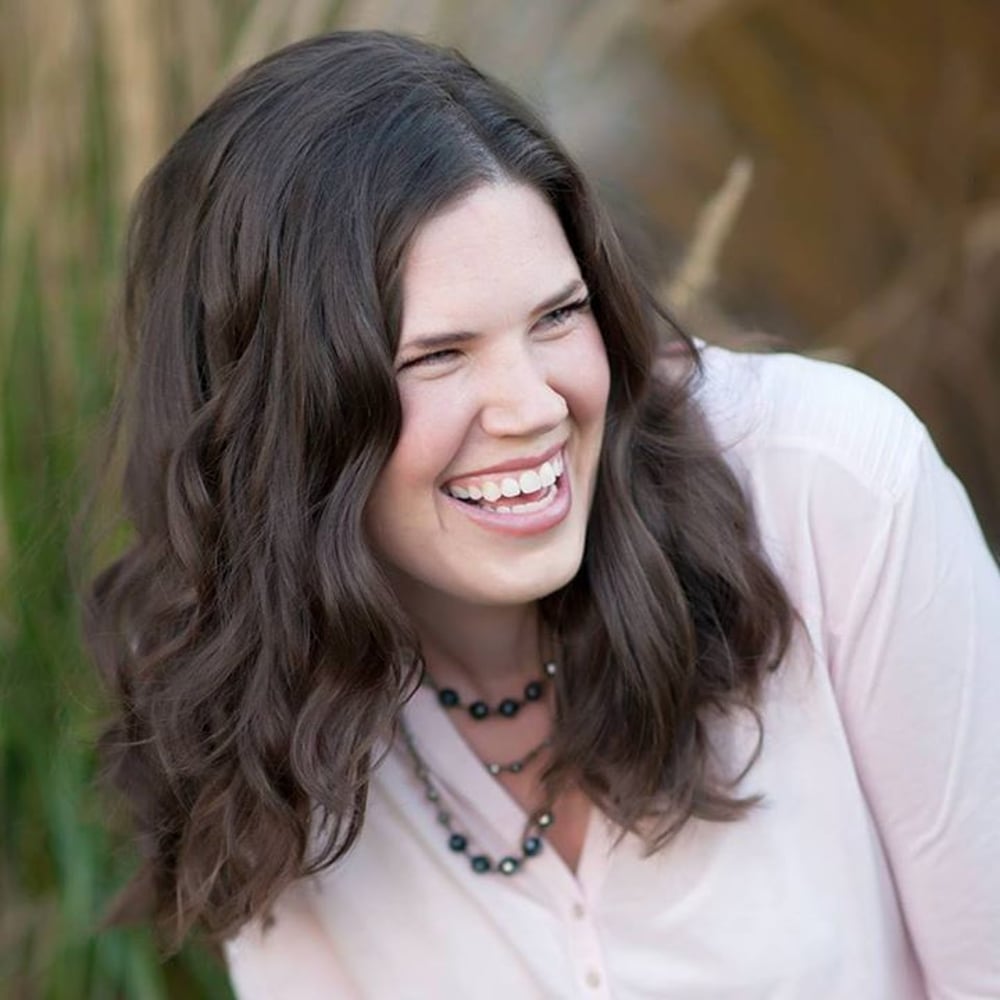 Profile thumbnail image for Sarah Roshan, Wedding Photographer