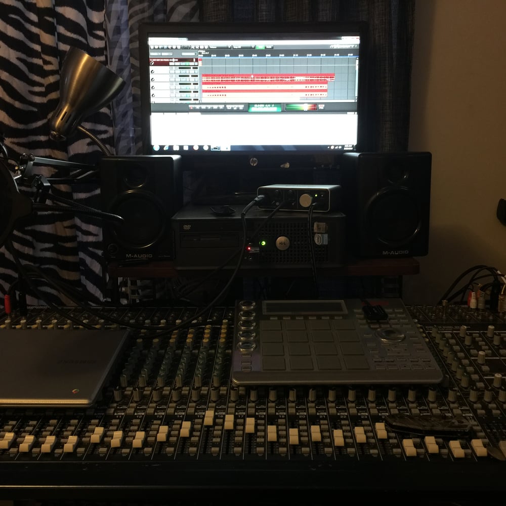 Profile thumbnail image for The beat maker mixing editing