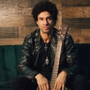 Acoustic Performer