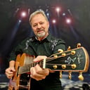 DJ Warkentin-Singing Guitarist