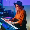 Elise Pearce, SLC Singer/Pianist