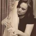 Harpist Caroline Reyes