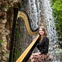 Harpist Nicole Lynn