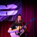 Hunter Somogie - Singing Guitarist