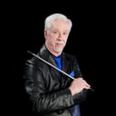Magician Daryl Howard