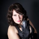 Nara Taylor Vintage Singer
