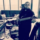 R&amp;B/Pop/Gospel Bassist