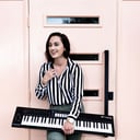 Sarah Fechtel, Singer
