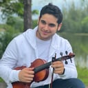 Singer and violinist