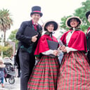 The Candlelight Carolers
