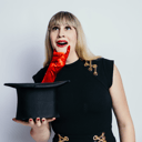 Magician Mikayla Oz