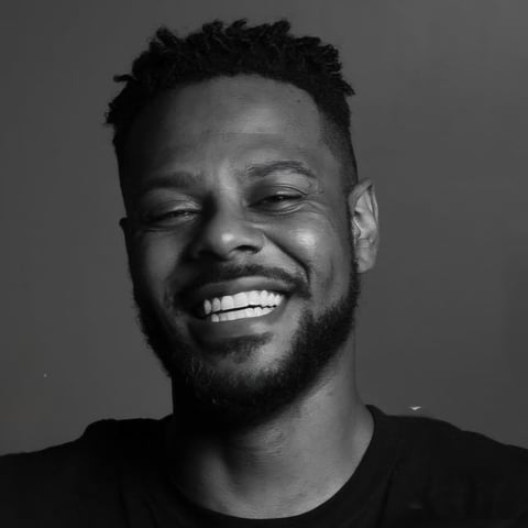 Hire Comedian Ryan Webb - Comedian in Grayslake, IL | GigSalad