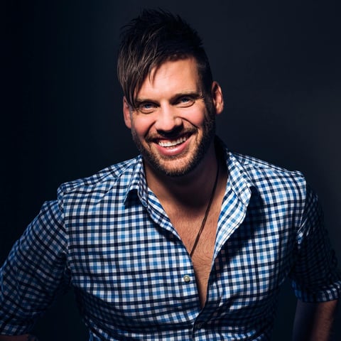 Hire Robin Horlock - Singing Guitarist in Detroit, MI | GigSalad