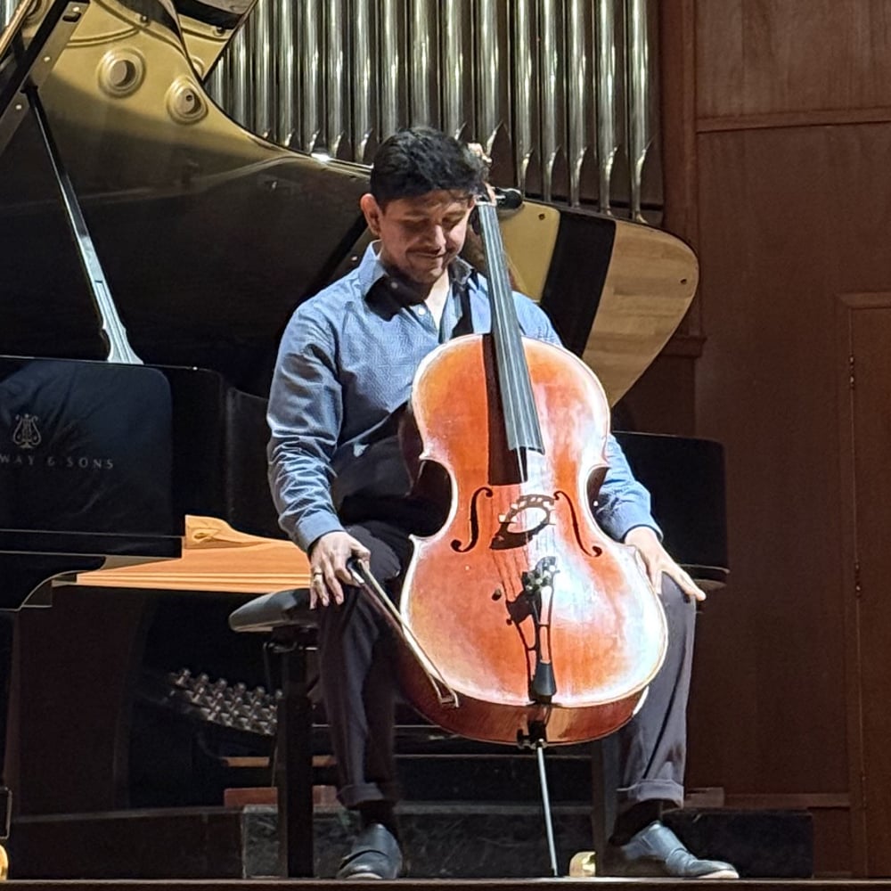 Hire Jesse Serpas - Cellist for hire - Cellist in Katy, TX | GigSalad