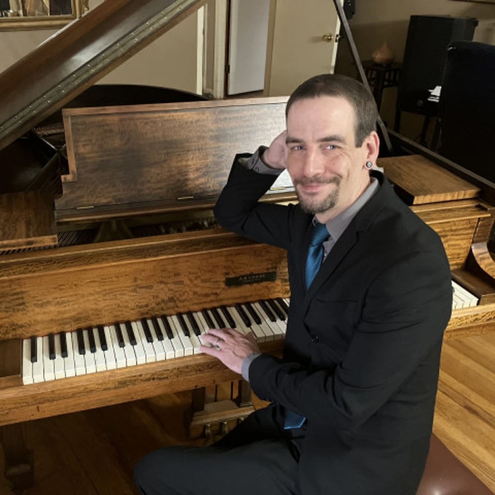 Profile thumbnail image for Aaron Darch solo piano