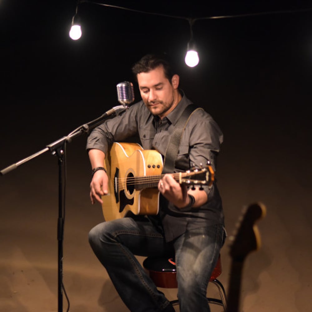 Profile thumbnail image for Acoustic Rock + 80s/90s + Latin/Spanish