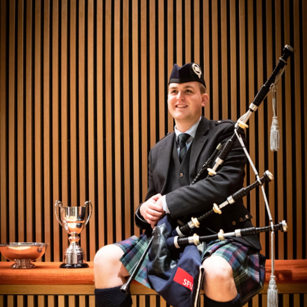 Profile thumbnail image for Authentic Scottish Bagpiper