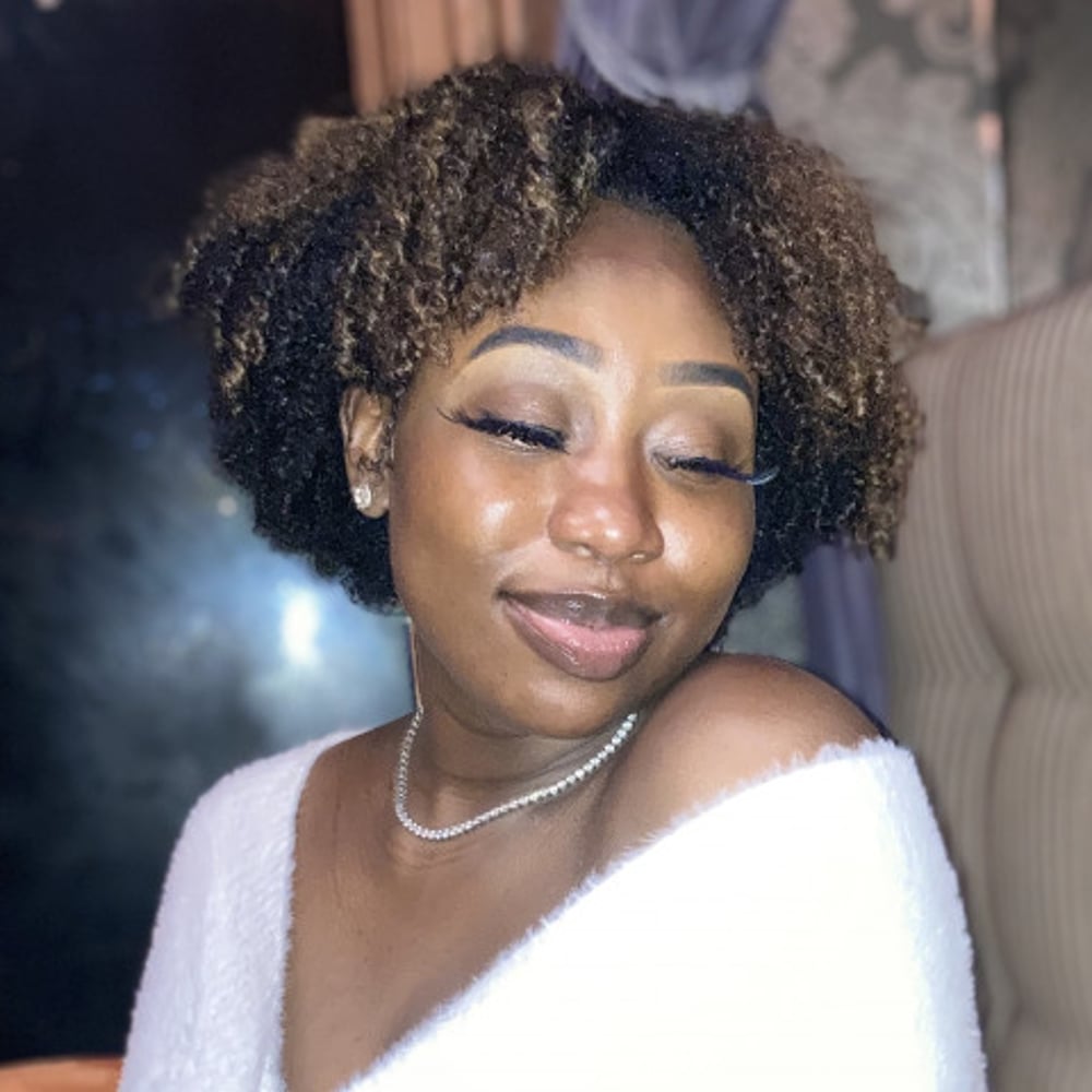 Profile thumbnail image for Ayoléon