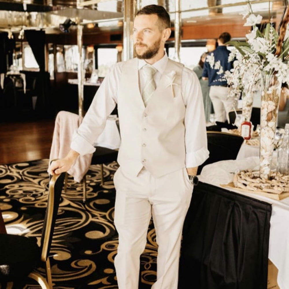 Profile thumbnail image for Baggs Bartending