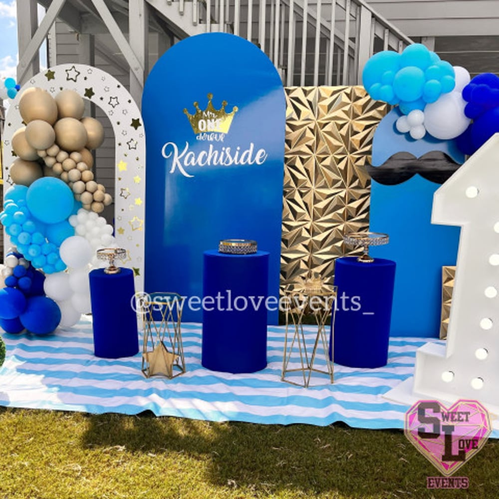 Profile thumbnail image for Balloon and flower decoration