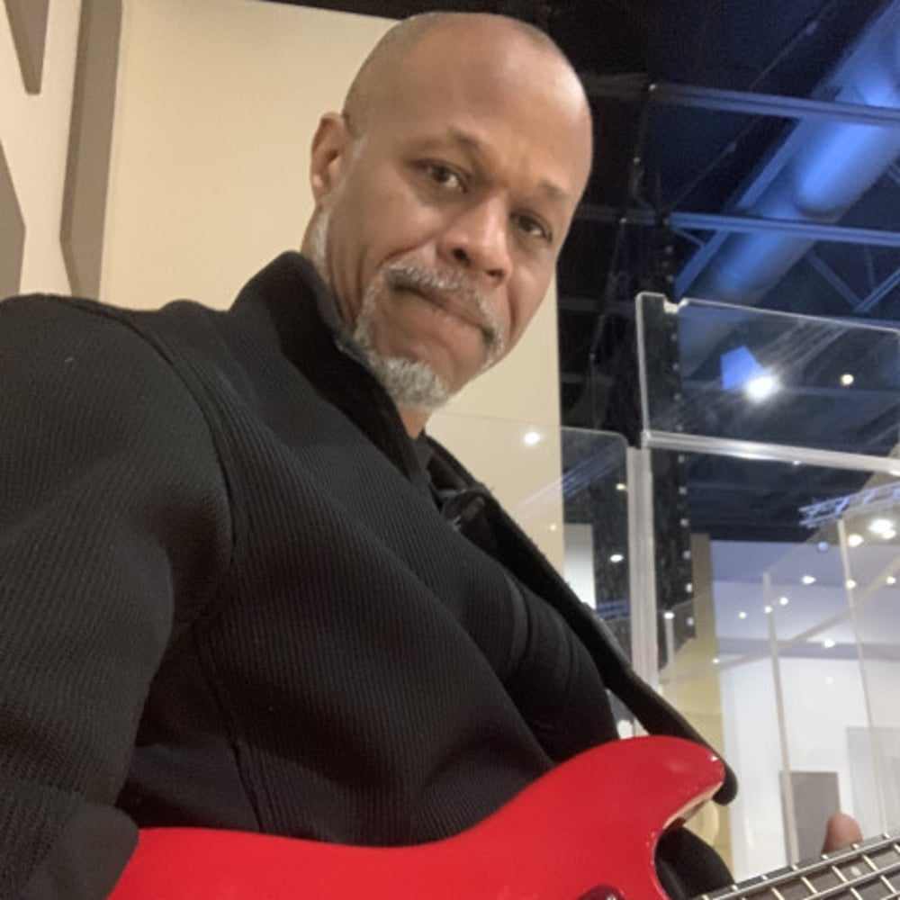 Profile thumbnail image for Bassist, Roland Beard