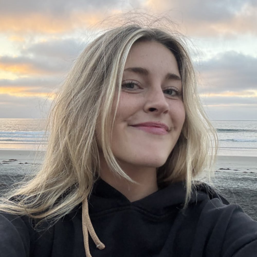 Profile thumbnail image for Bella Eisenkerch