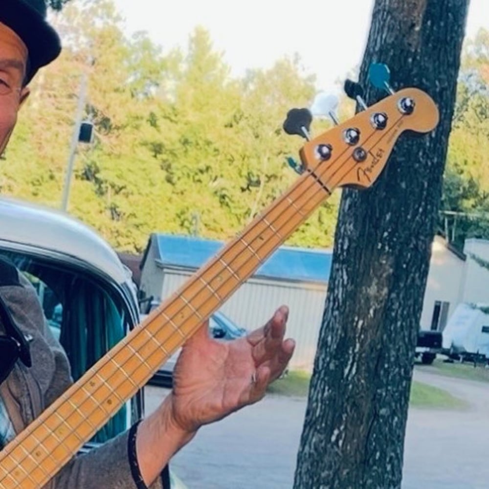 Profile thumbnail image for Bobee on Bass