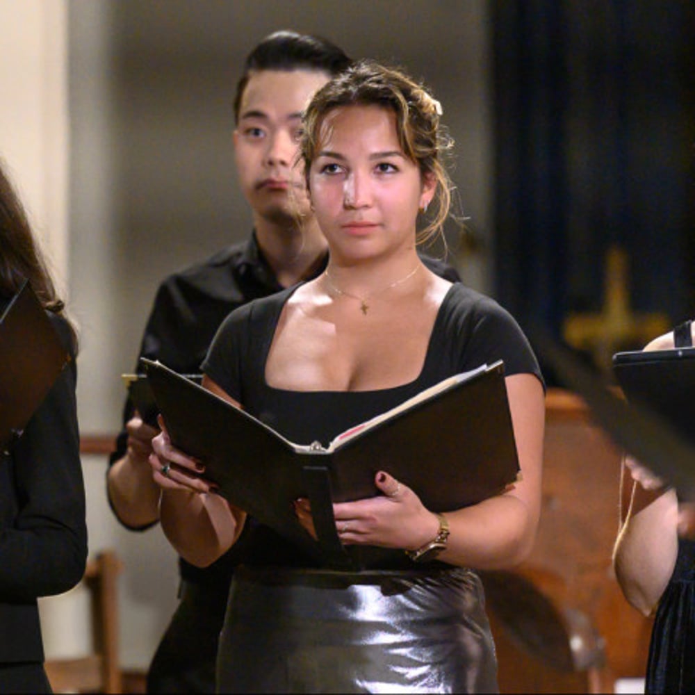 Profile thumbnail image for Classical Singer, Bernadette