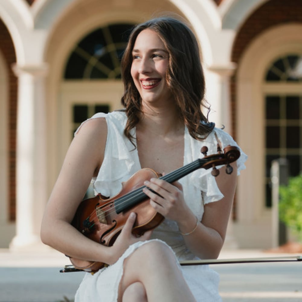 Profile thumbnail image for Cecelia Erbe - Classical Violinist