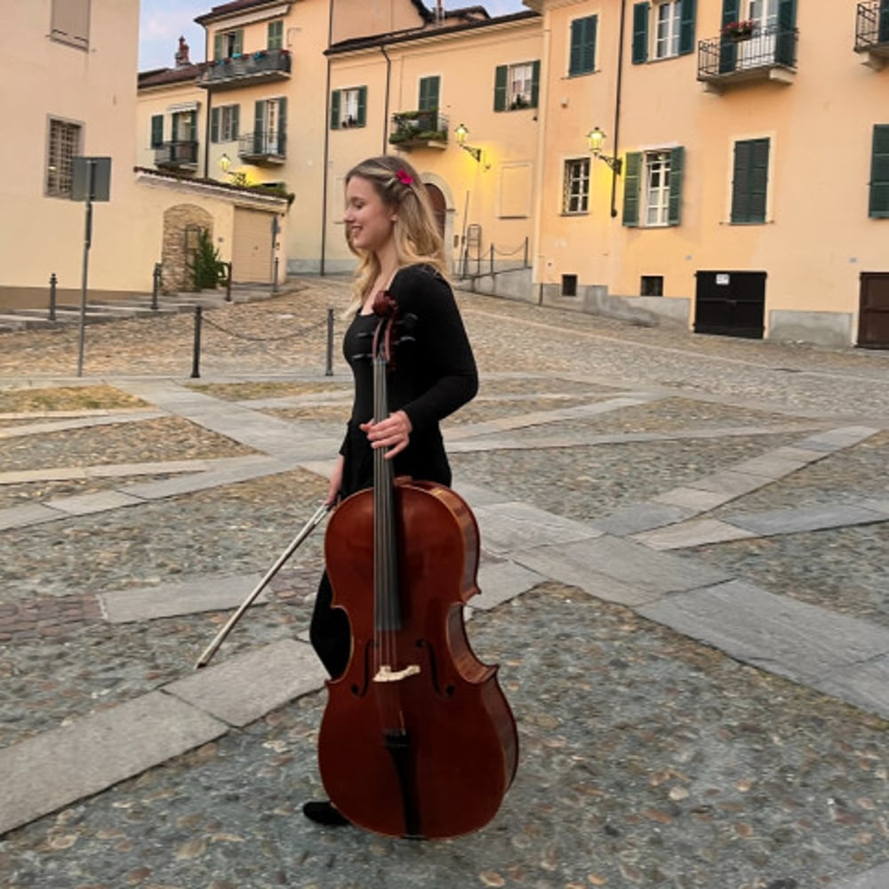 Profile thumbnail image for Andrea W - Classical/Pop Cellist