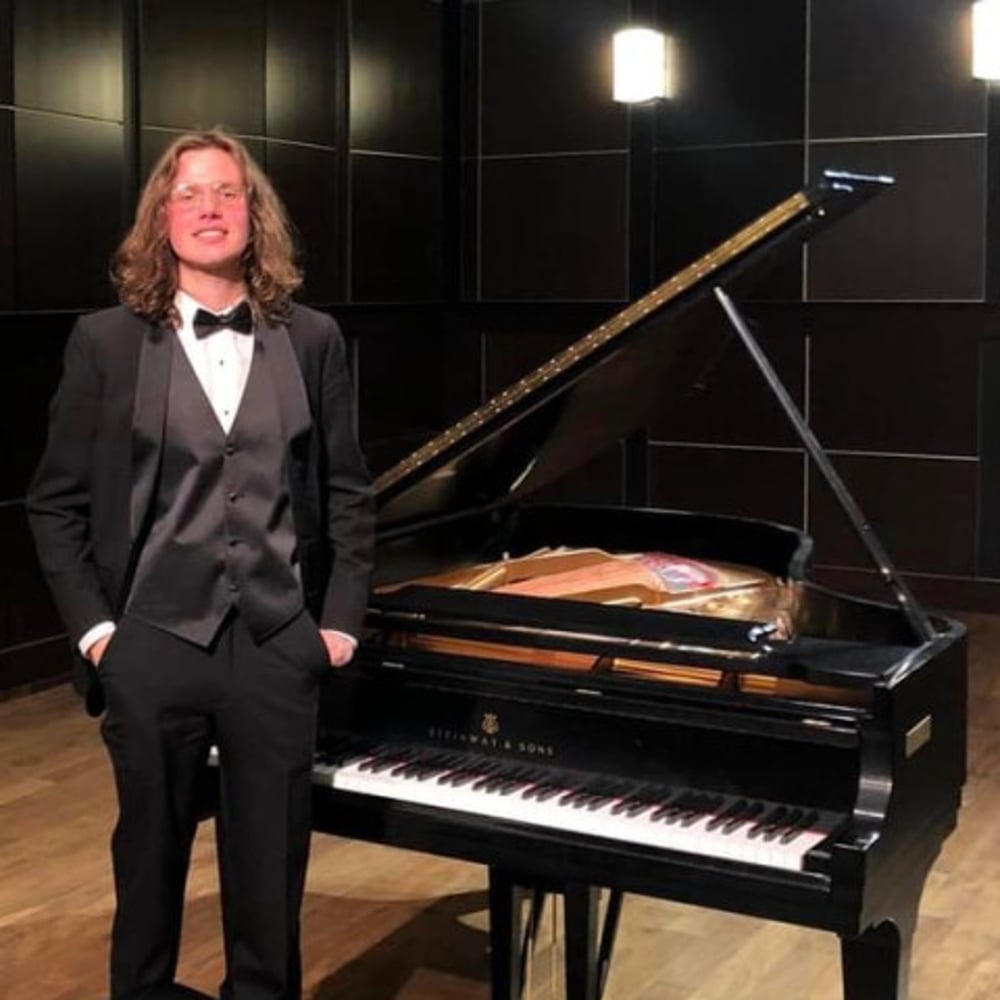 Profile thumbnail image for Cole Cribbs Piano