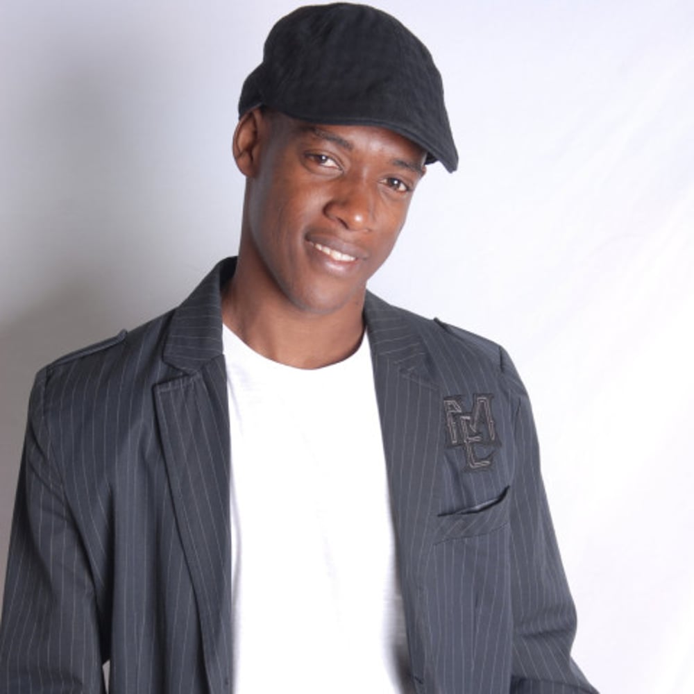 Profile thumbnail image for Comedian R-Jay Jean