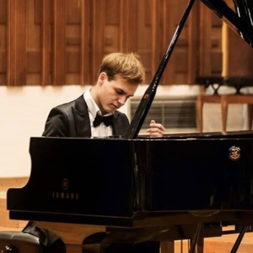 Profile thumbnail image for Concert Pianist Andrej Markovich