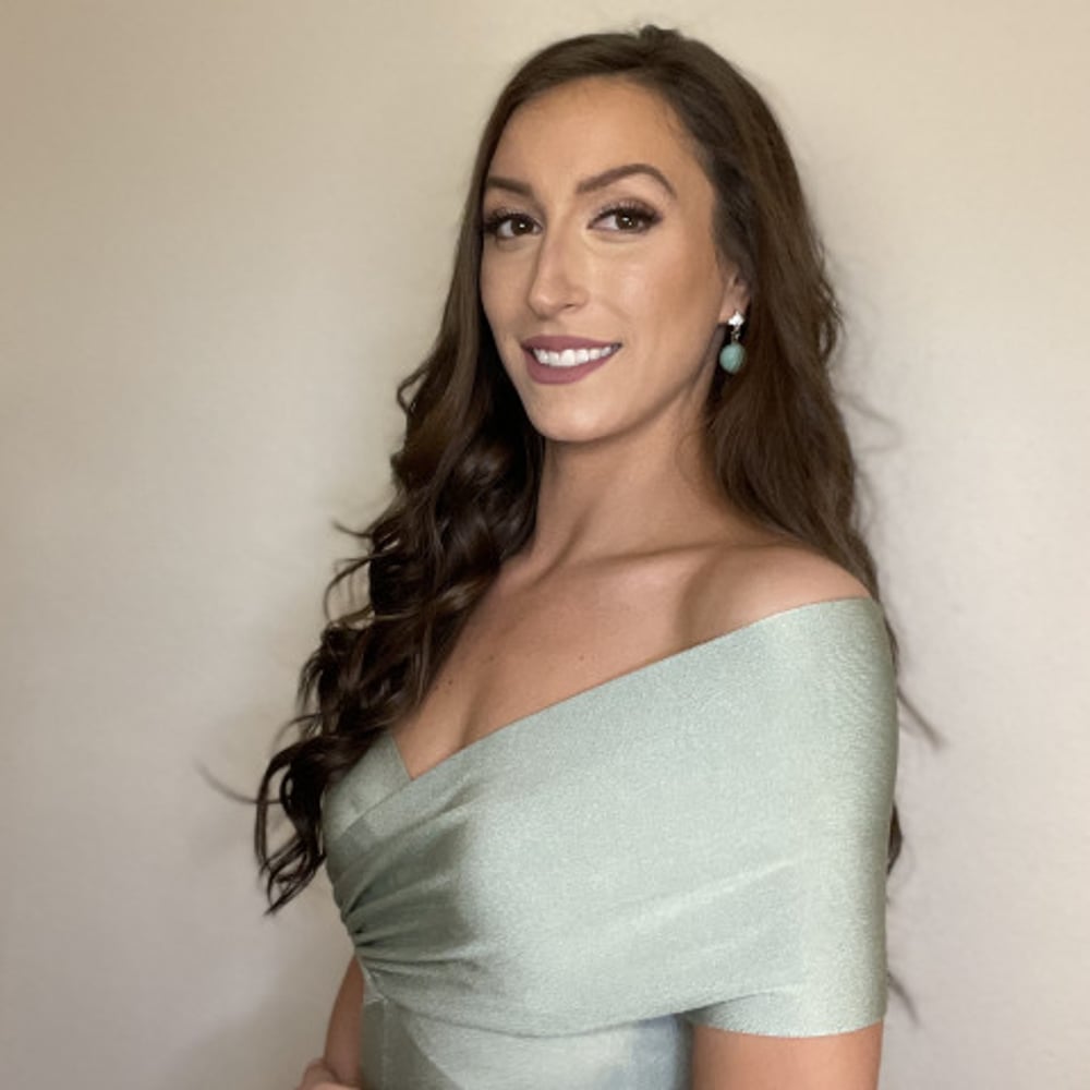 Profile thumbnail image for Danielle Alura