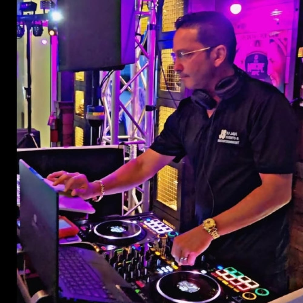 Profile thumbnail image for DJ Javy