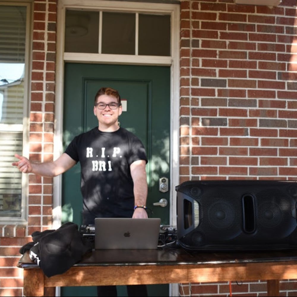 Profile thumbnail image for DJ Justin