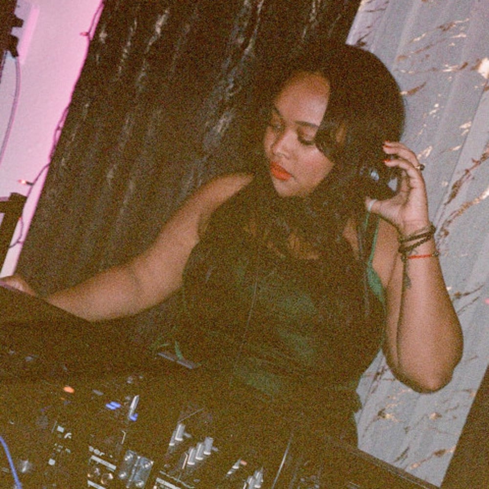 Profile thumbnail image for DJ Lait De Co Co