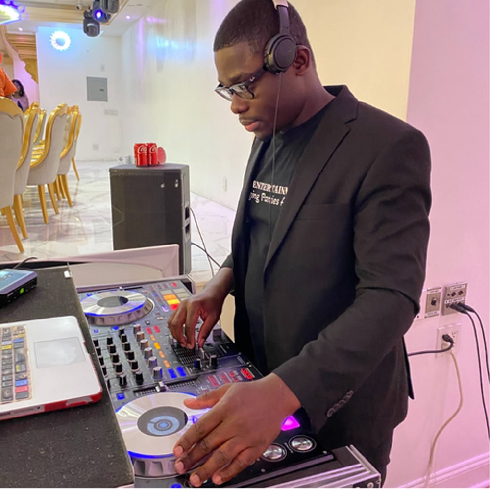 Profile thumbnail image for DJ Massa Filla