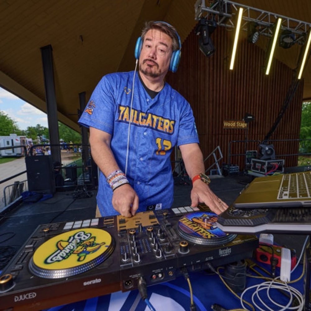 Profile thumbnail image for DJ Phony Stark