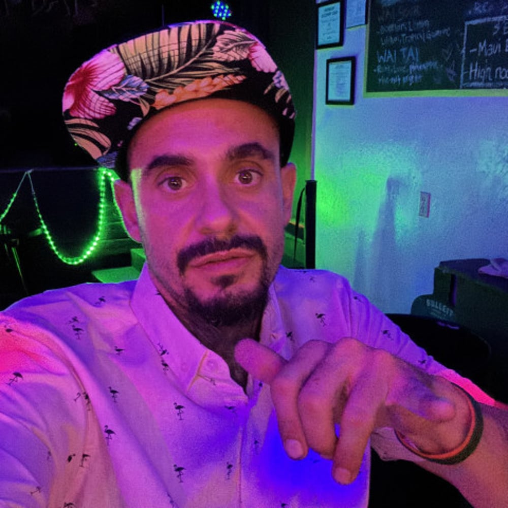 Profile thumbnail image for DJ Snstix