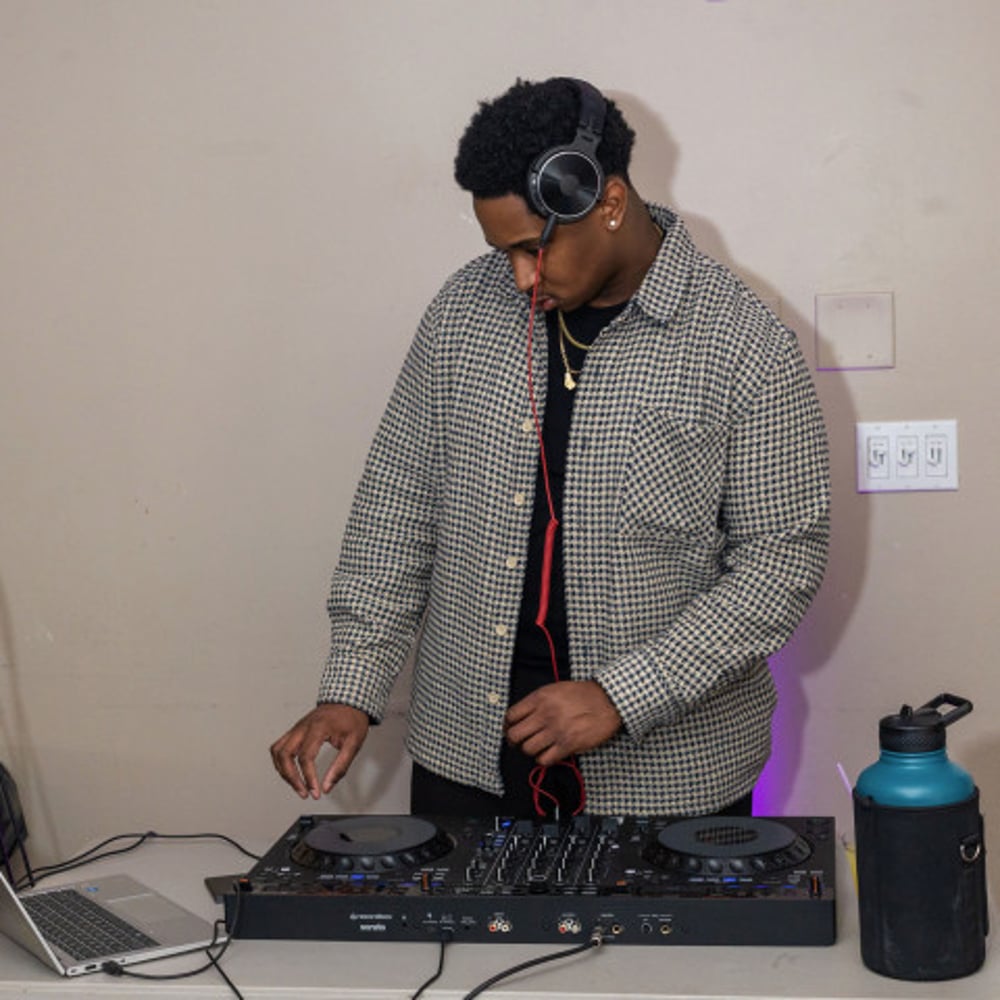Profile thumbnail image for DJ SoulTy