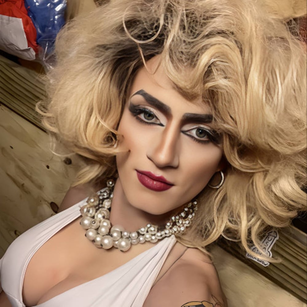 Profile thumbnail image for Eileen Taylor New Orleans Drag Performer