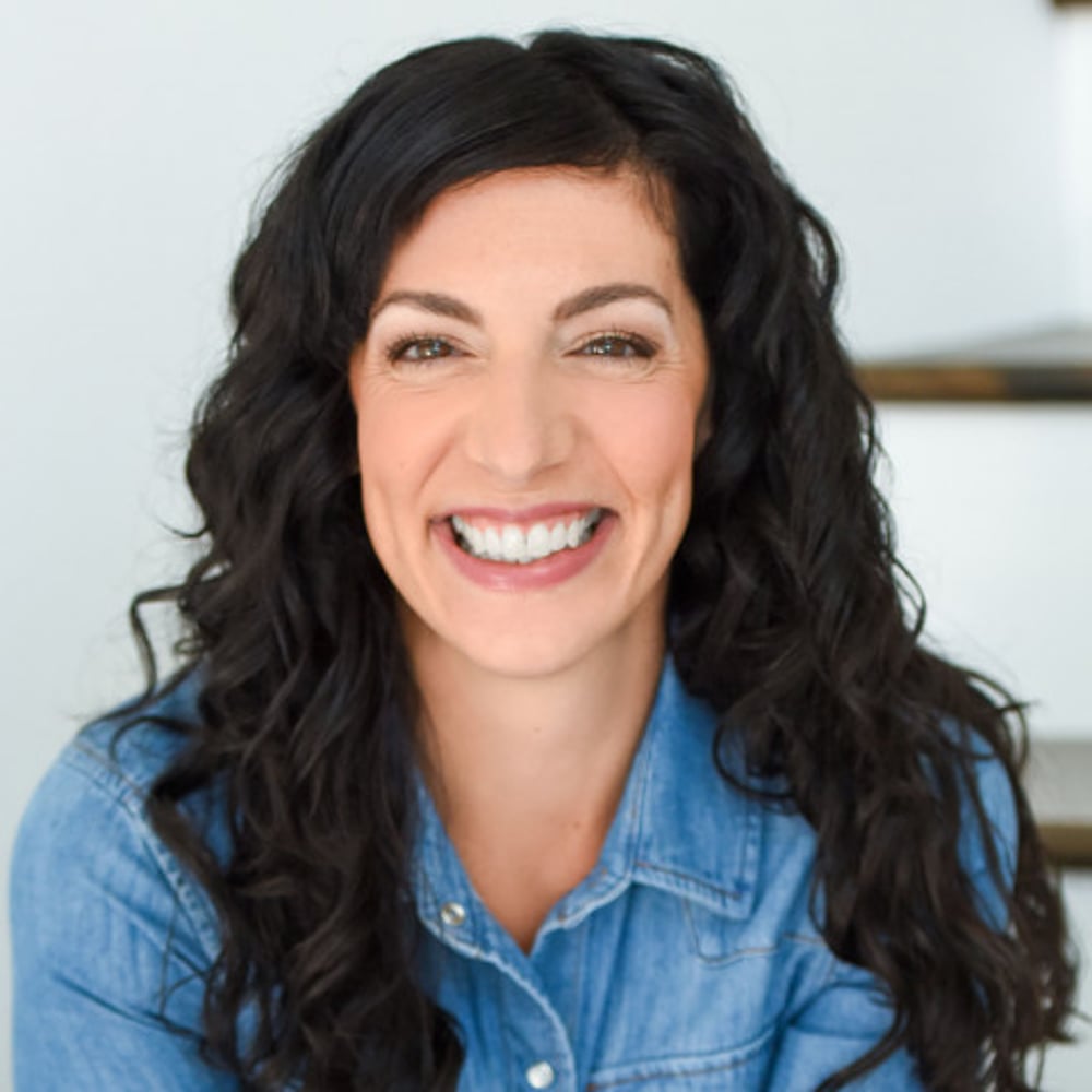 Profile thumbnail image for Elise Cole Comedy