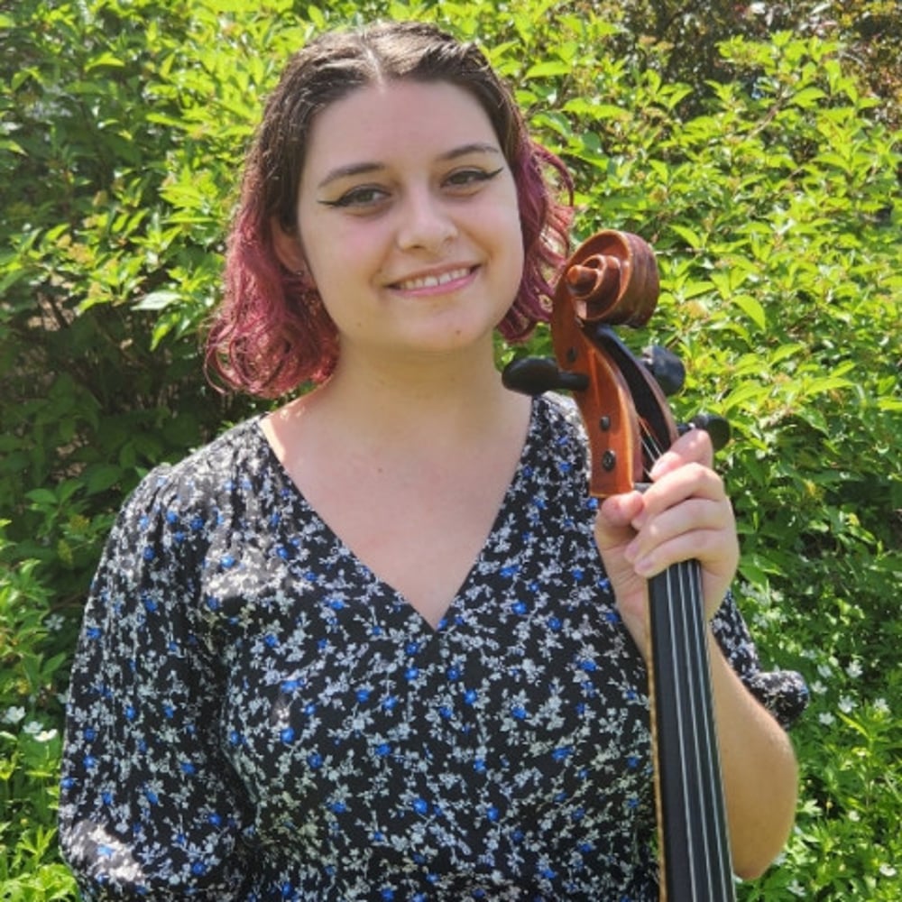 Profile thumbnail image for Elle Bergquist Cello
