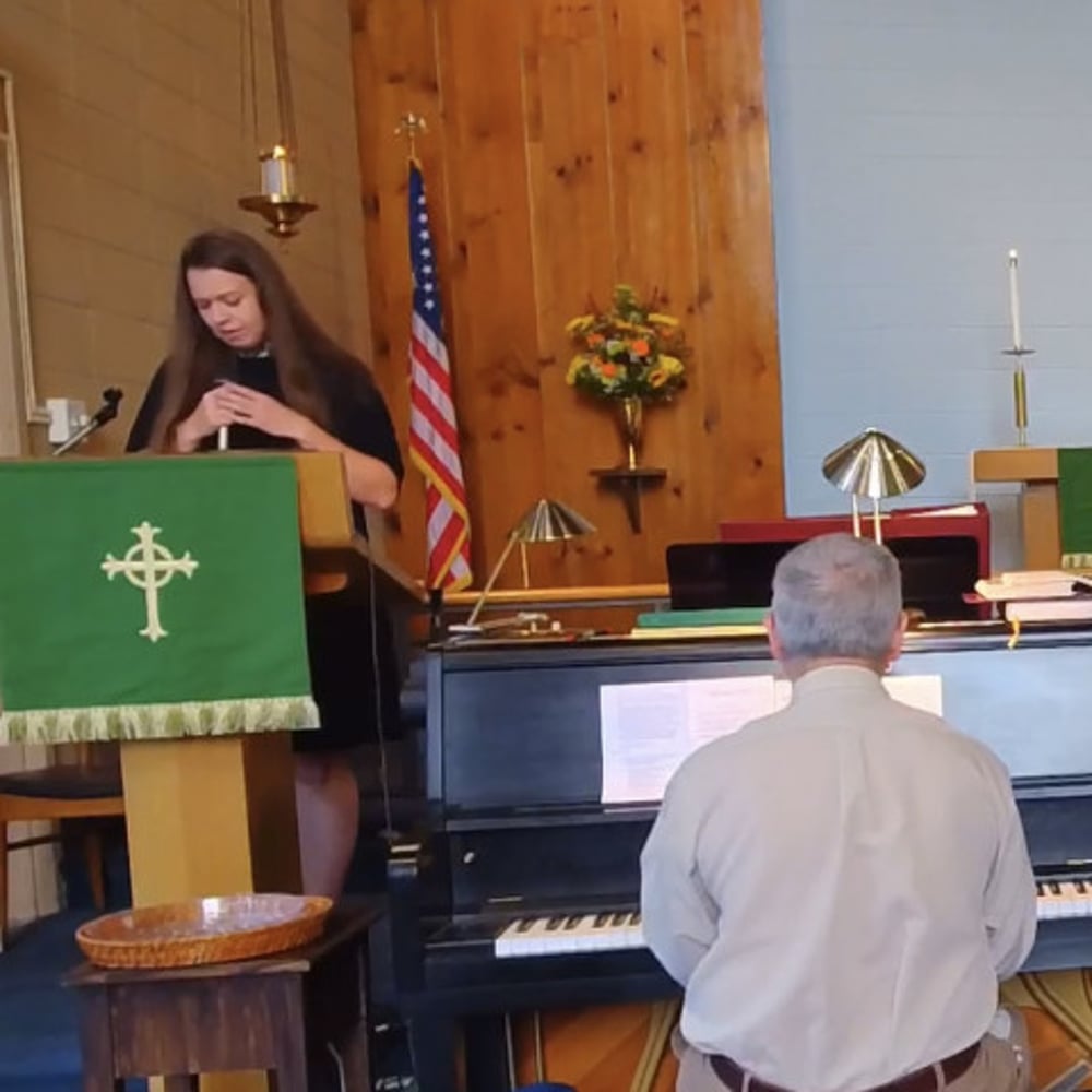 Profile thumbnail image for Funeral Service Singer