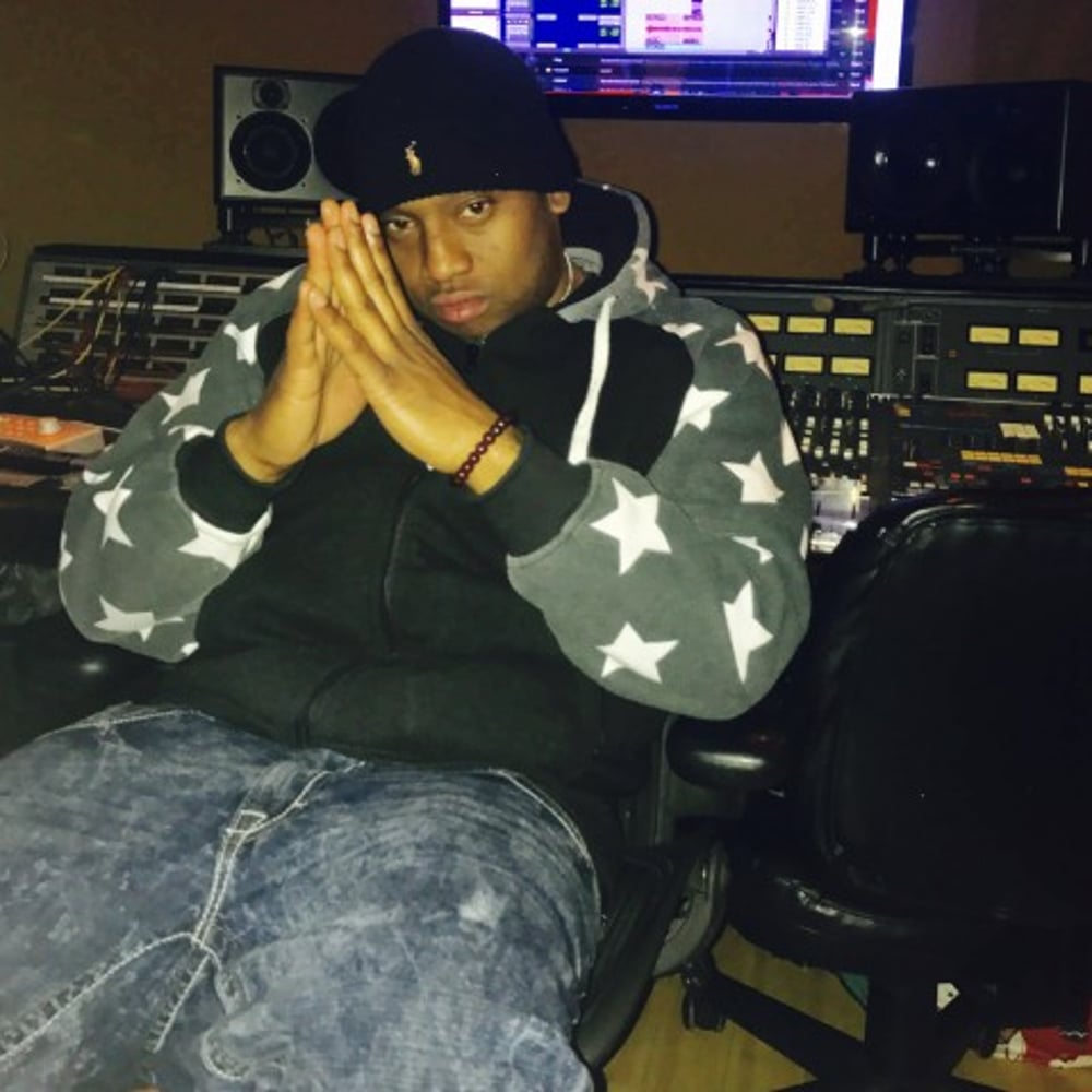 Profile thumbnail image for Ghetto President/&/25MoBia...