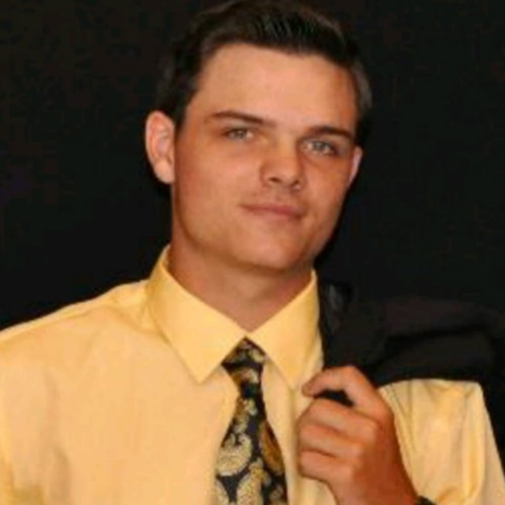 Profile thumbnail image for Hunter C. May (Singing For Jesus)