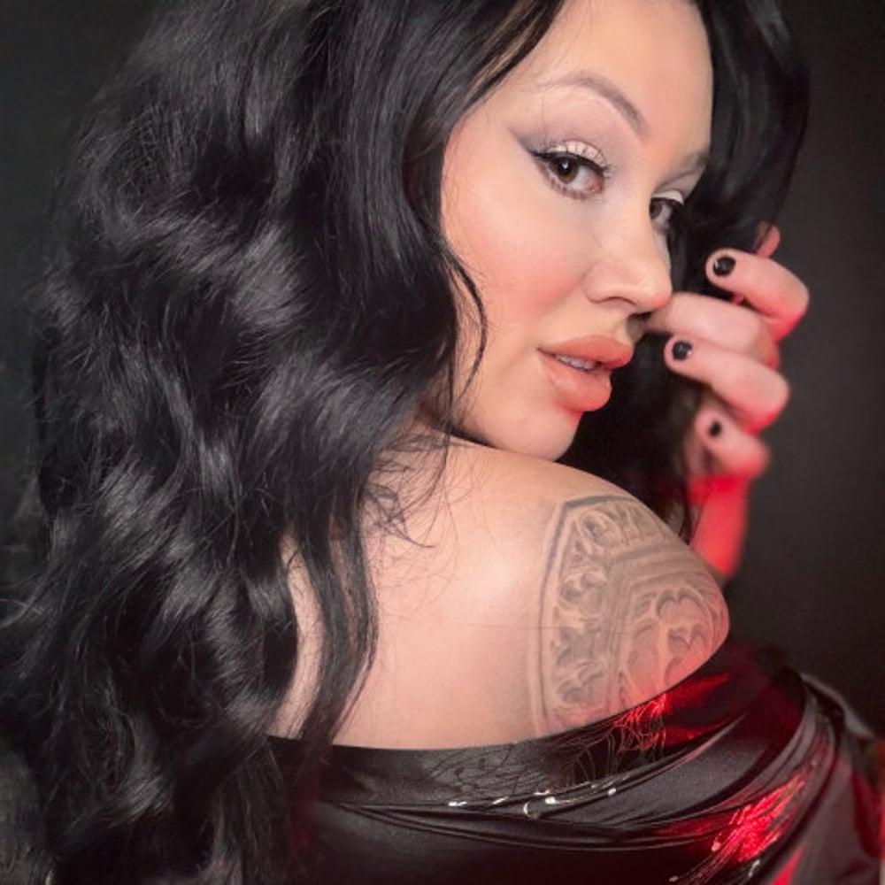 Profile thumbnail image for Jessica Black - Showgirl