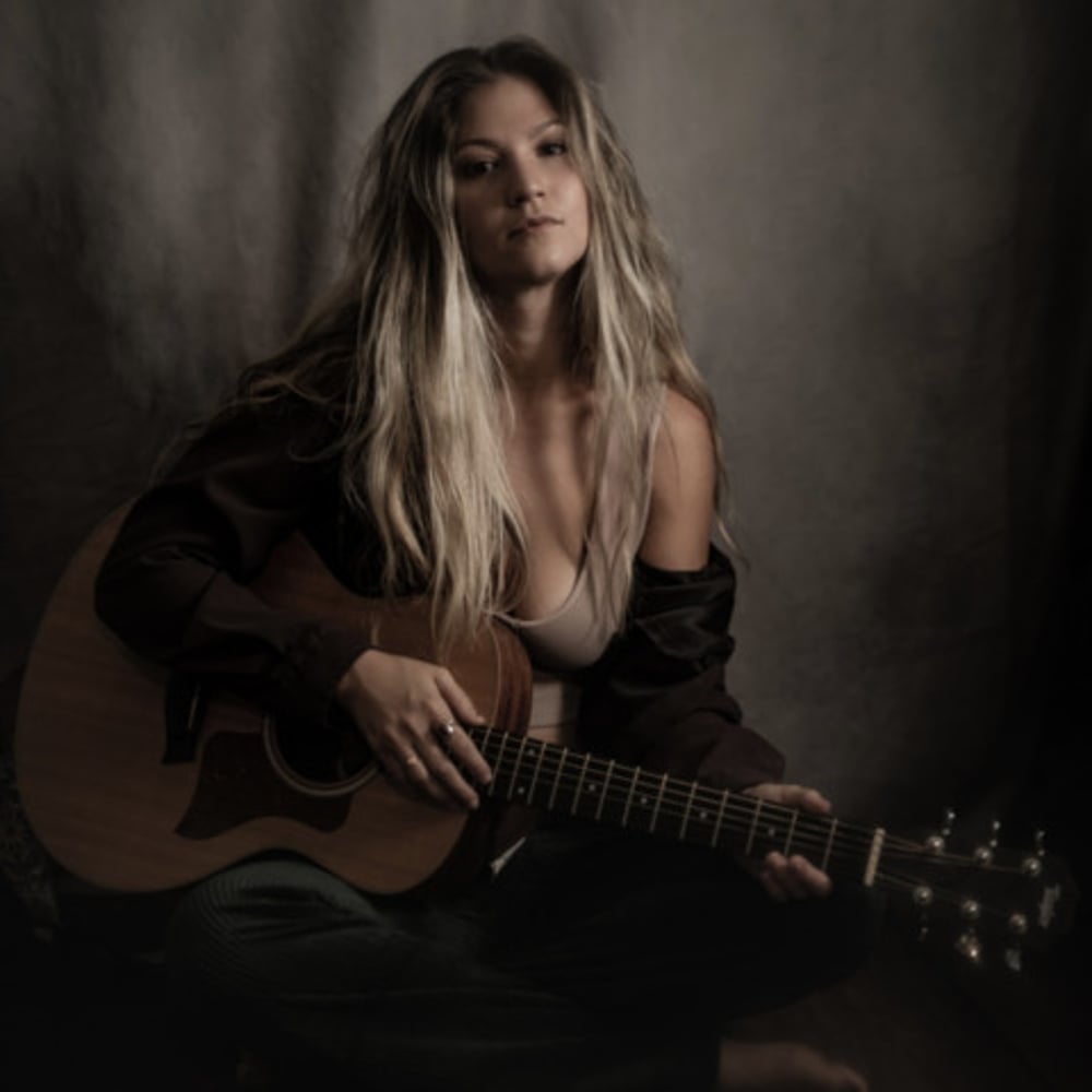 Profile thumbnail image for Kayla Lunden Band